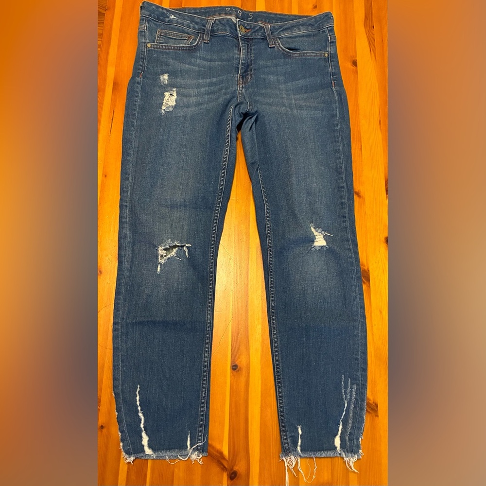 Zara Dark Blue Cropped Jeans with Rips